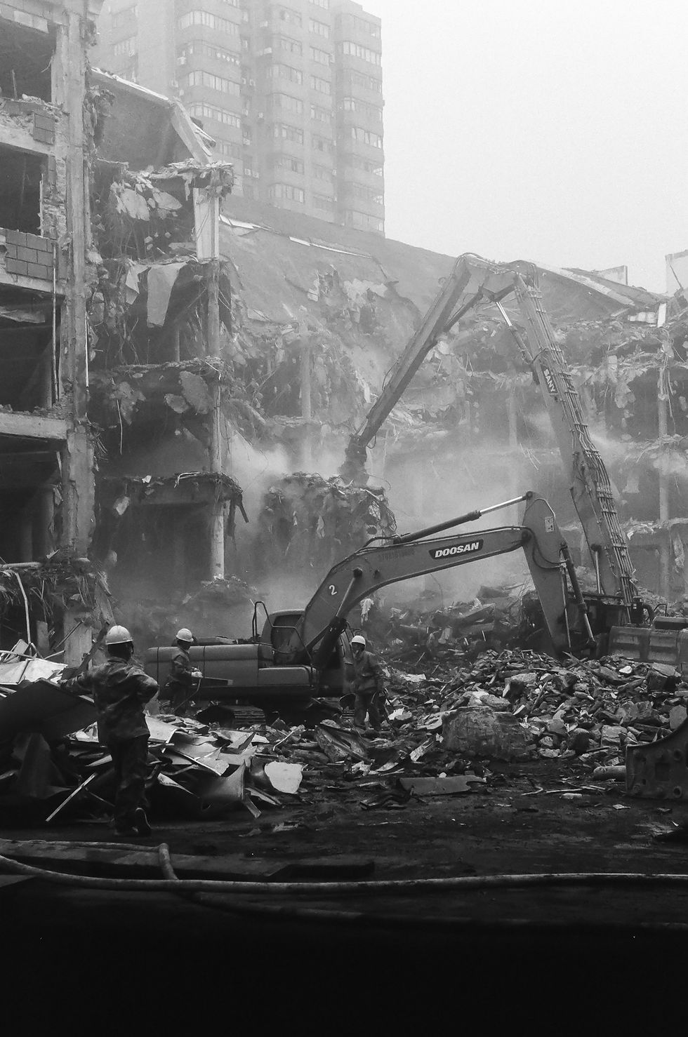 Innovations in Seismic-Resistant Structures