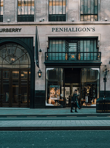 Burberry: Brief History of the Iconic British Fashion House 