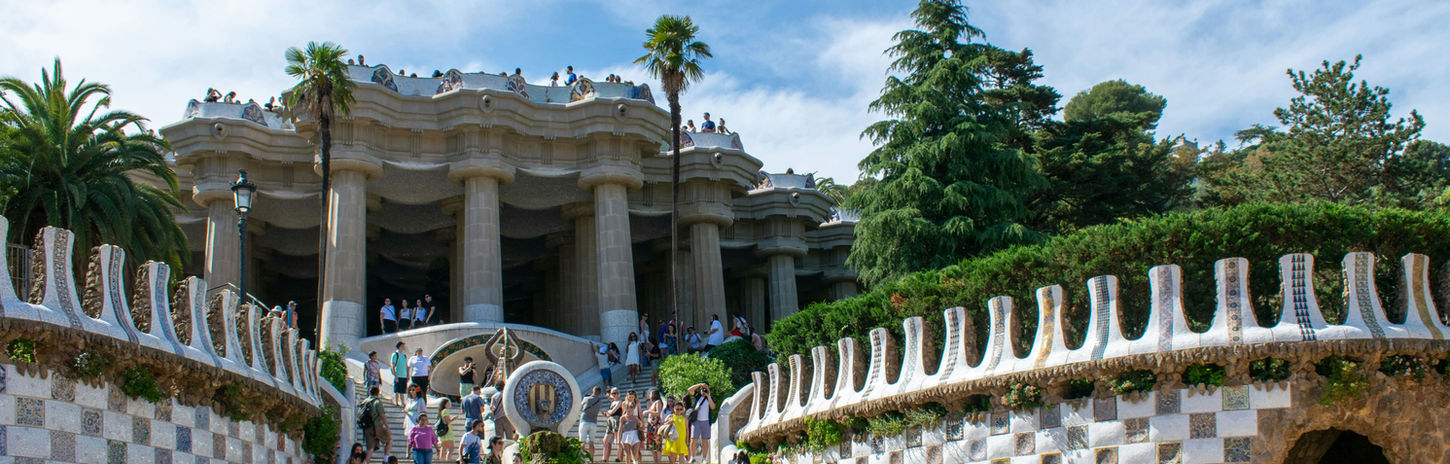 Famous for Gaudí’s Sagrada Família, Park Güell, Mediterranean beaches, and lively nightlife.