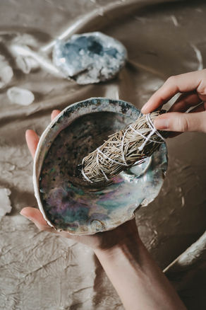 The Art of Smudging: A 4-Step Guide to Cleansing Your Space