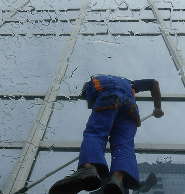 Image by Romi Yusardi