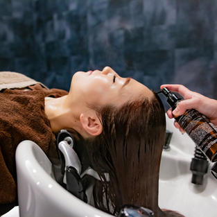 woman at the hairdresser
