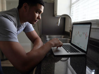 Is It Better to Save or Invest When Rates Are High? Key Points to Know