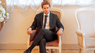 Costume homme : comment trouver la tenue idéale pour une grande occasion ?