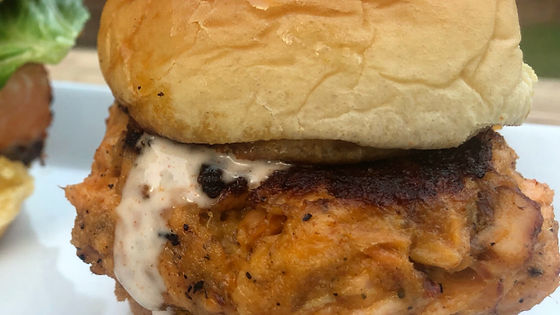 (A la Carte) Blackened Salmon Cake Sandwich